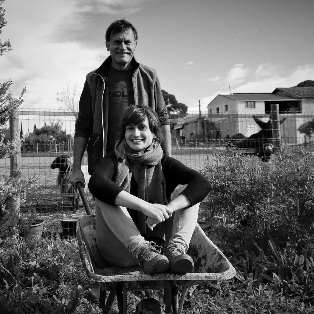 Yves & Anaïs (sat in wheelbarrow) from La Croix Gratiot