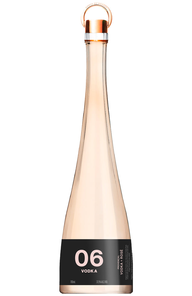 06 Vodka Rosé Bottle