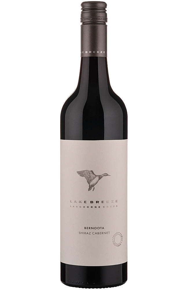 Lake Breeze Bernoota Shiraz Cabernet Bottle